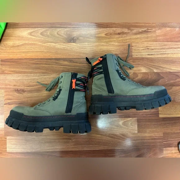 Palladium olive Revolt TX US size 10 - Picture 4 of 10
